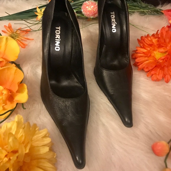 Torino Black Heels - Picture 6 of 8